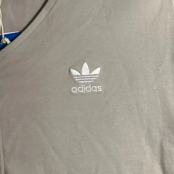 NEW adidas Adicolor Classics 3-Stripes Women's Button Long Sleeve Tee Size XL - Picture 2 of 11